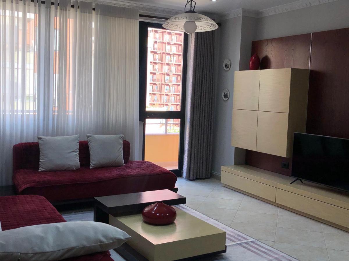 Laureta Central Apartment Tirana Exteriör bild
