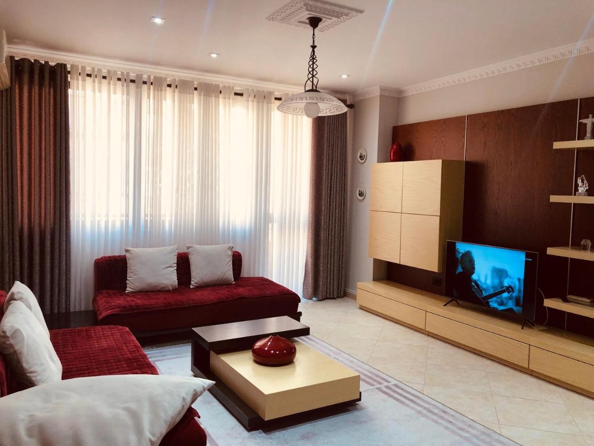Laureta Central Apartment Tirana Exteriör bild